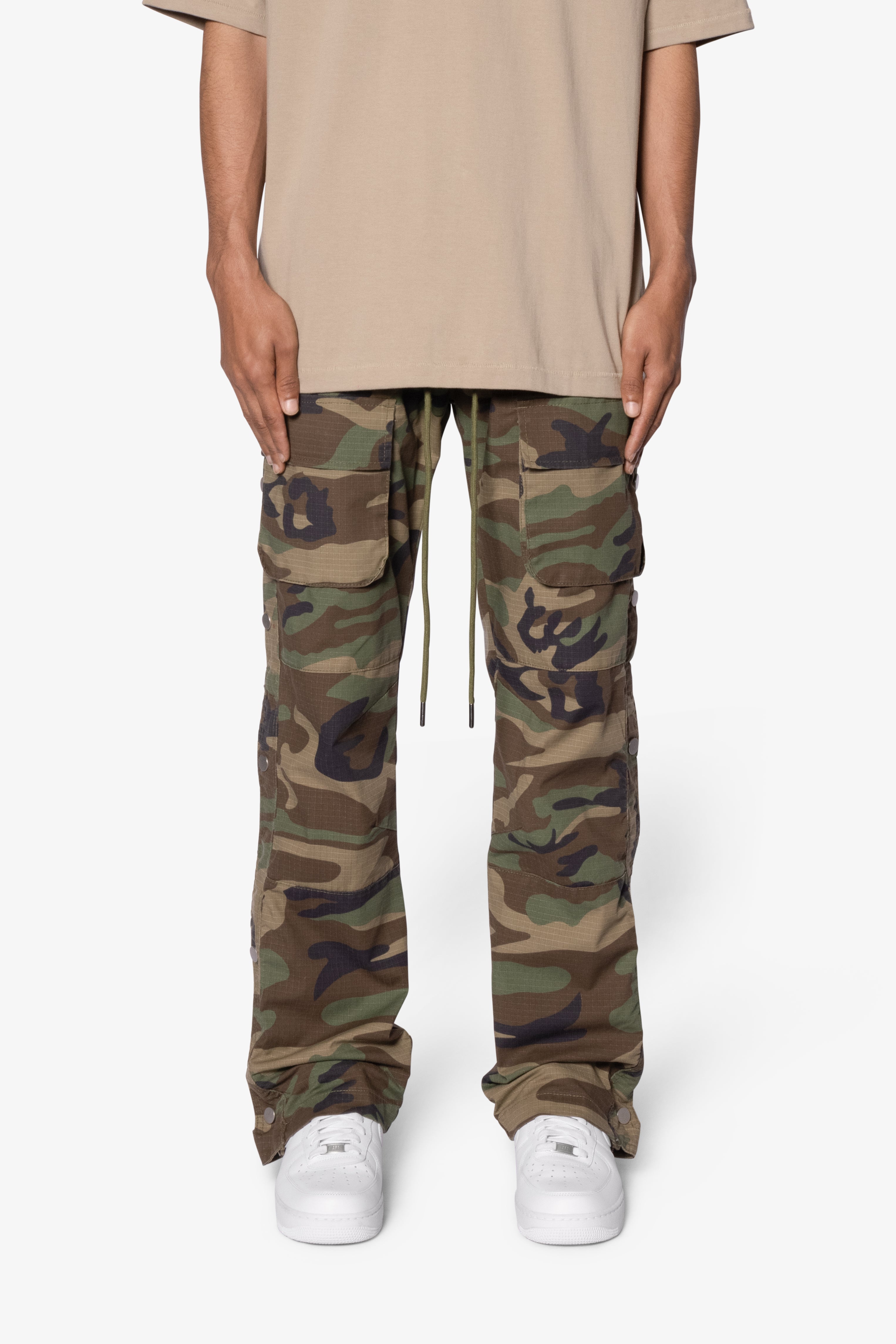 Snap Front Cargo Pants - Camo